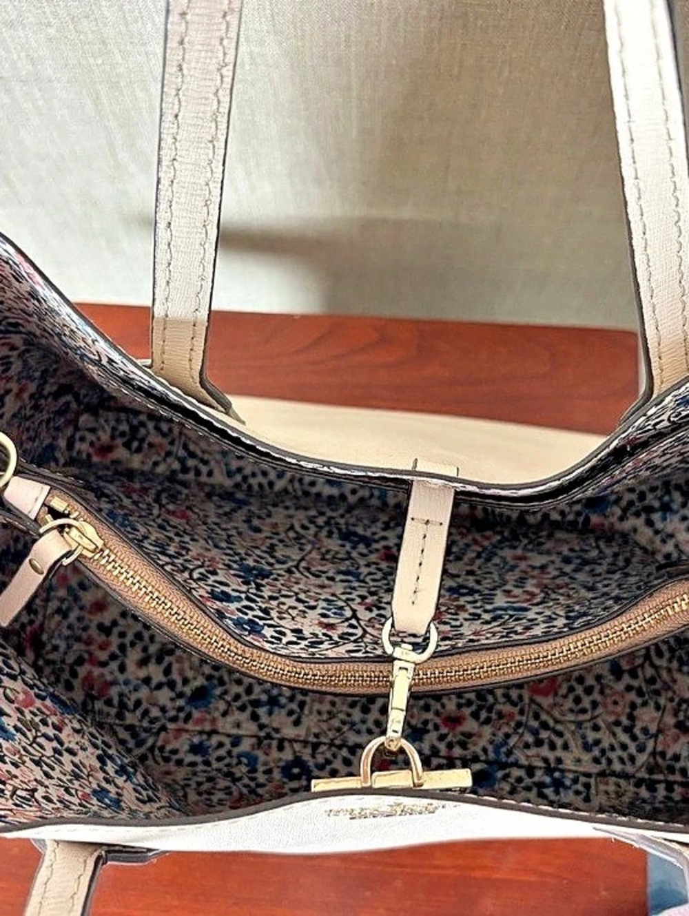 Kate Spade New York Cream Ivory Leather Tote Shoulder Bag Floral Lining - Picture 8 of 16